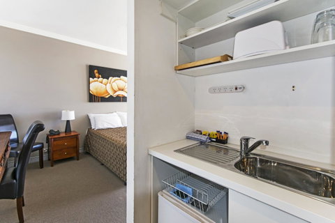 Redvue Holiday Apartments - Tourism Guide 25