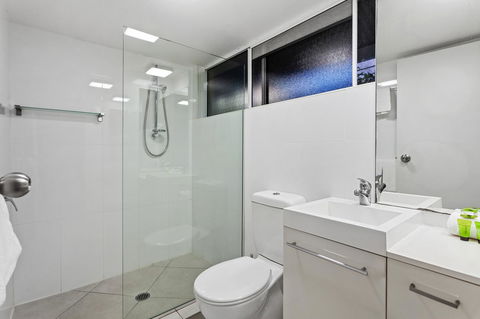 Caribbean Noosa - Travel Search 24