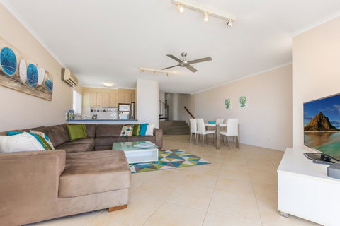 Bali Hai Apartments Noosa - Tourism Guide 15