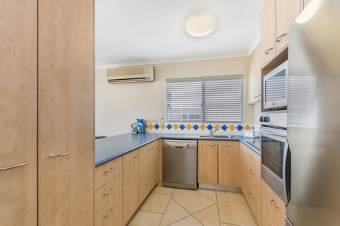 Bali Hai Apartments Noosa - Tourism Guide 9