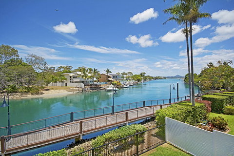 Jacaranda Noosa - Travel Agents 8