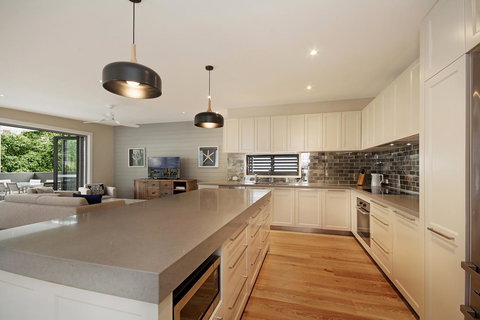 Jacaranda Noosa - Travel Agents 20