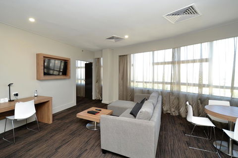 Hotel Grand Chancellor Townsville - Travel Agents 0