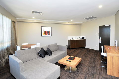 Hotel Grand Chancellor Townsville - Travel Agents 2