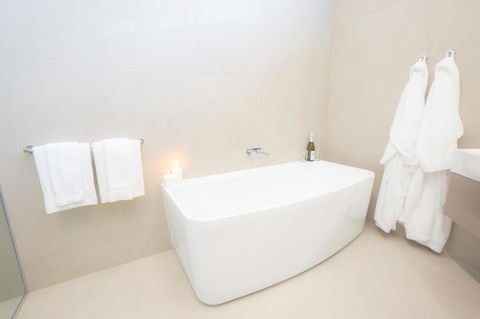 Pacific Hotel Cairns - Tourism Guide 23
