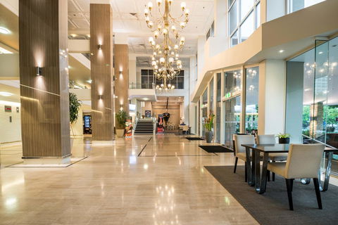 Pacific Hotel Cairns - Tourism Guide 8