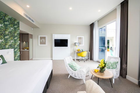 Pacific Hotel Cairns - Tourism Guide 3
