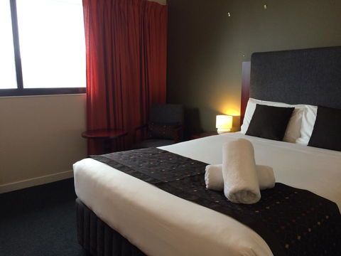 Madison Plaza Townsville - Travel Agents 22