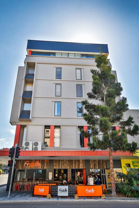 Madison Plaza Townsville - Travel Agents 21