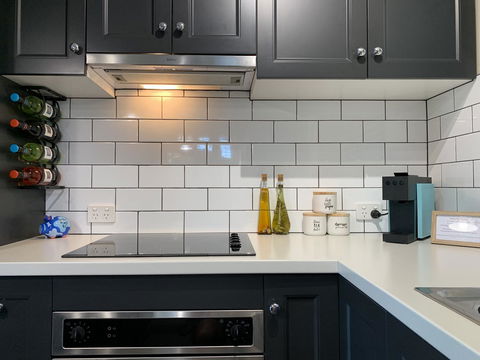 Bed & Breakfast 1 Bedroom Guest House - Travel Search 11
