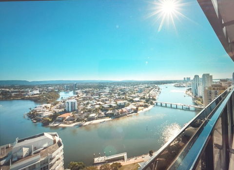 Circle Luxury Holidays - Travel Search 10