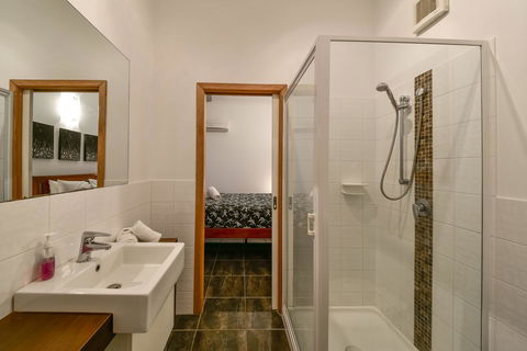 Bella Vista On Nara Pets Welcome - Travel Search 25
