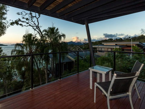 Shorelines - Tourism Guide 29