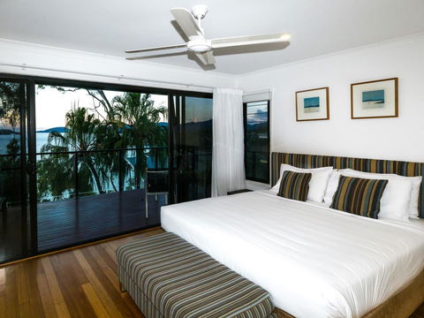 Shorelines - Tourism Guide 28
