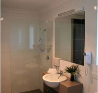Drovers Motor Inn - Travel Agents
