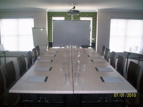 Drovers Motor Inn - Tourism Guide 14