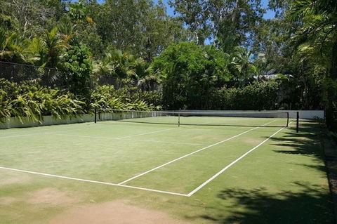 Palm Cove Paradise - Couples Spa Beach Getaway - Travel Search 20