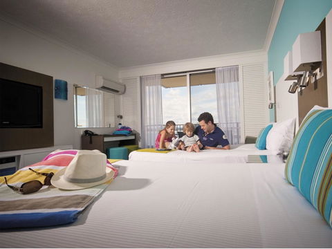 Sea World Resort - Travel Search 3