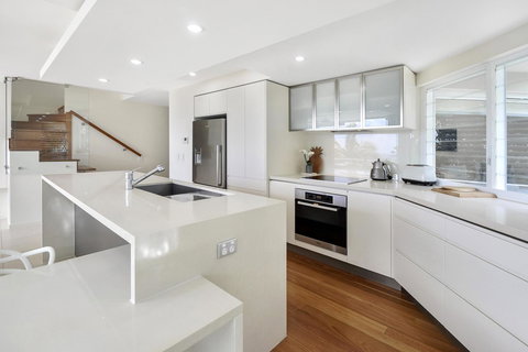 Allambi - Travel Agents 11