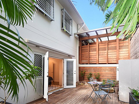 Allambi - Travel Agents 21