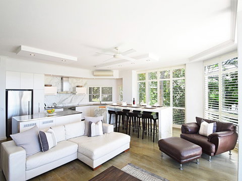 Allambi - Travel Agents 16