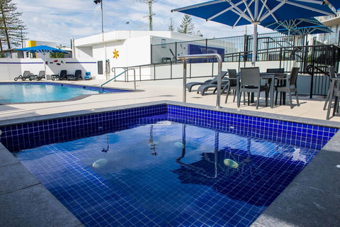 Mandolin Beachfront Resort - Travel Agents 2