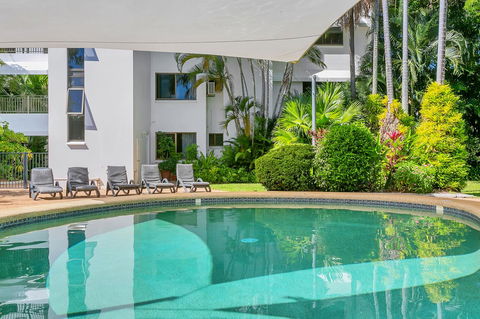 Roydon Beachfront Apartments - Travel Search 11