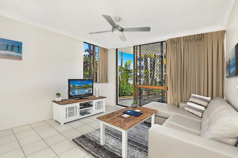 Headland Tropicana Resort - Travel Agents 6