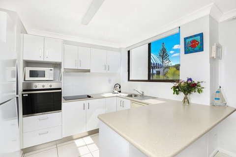 Headland Tropicana Resort - Travel Agents 11