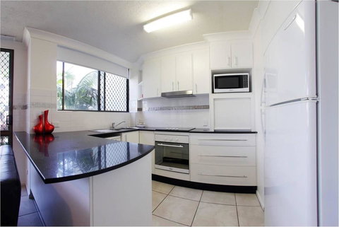 Headland Tropicana Resort - Travel Agents 19