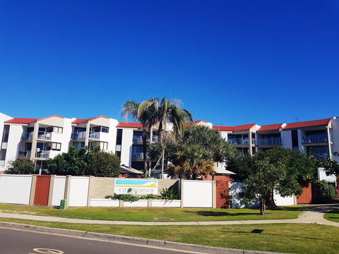 Casablanca Beachfront Apartments - Cruises Travel 7