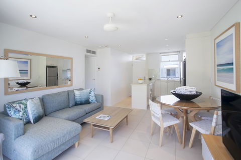 Maison Noosa - Travel Search 13