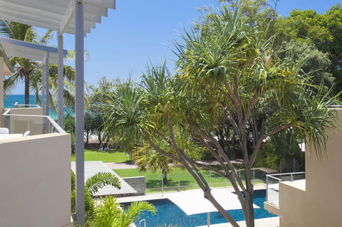 Maison Noosa - Travel Search 9