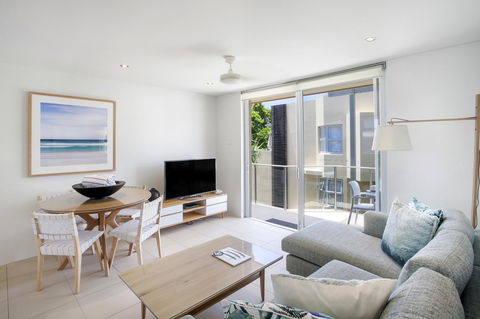 Maison Noosa - Travel Search 12