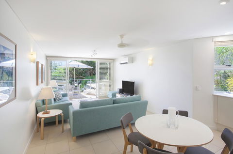Maison Noosa - Travel Search 7