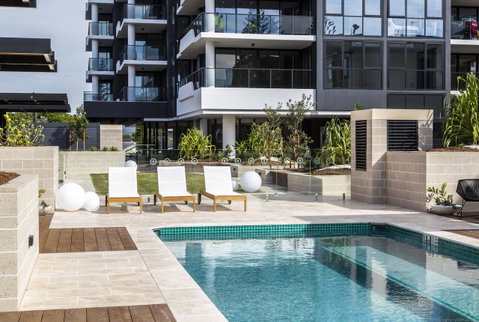 Boardwalk Burleigh Beach - Official - Tourism Guide 3