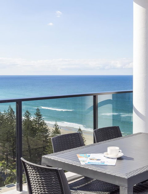 Boardwalk Burleigh Beach - Official - Tourism Guide 24
