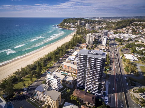 Boardwalk Burleigh Beach - Official - Tourism Guide 30