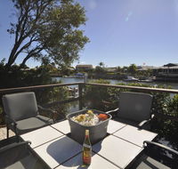 Bribie Island Canal Holiday Destination - Tourism Guide