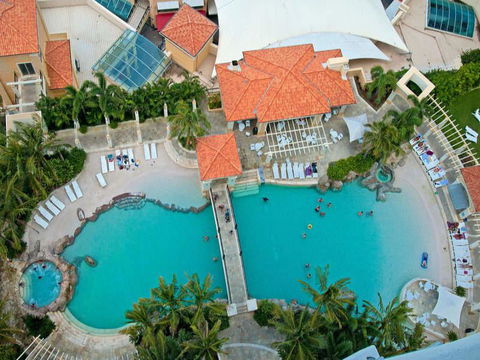 Beach Stay - Ocean & Riverview Resort Chevron Renaissance Central Surfers Paradise - Travel Search 12