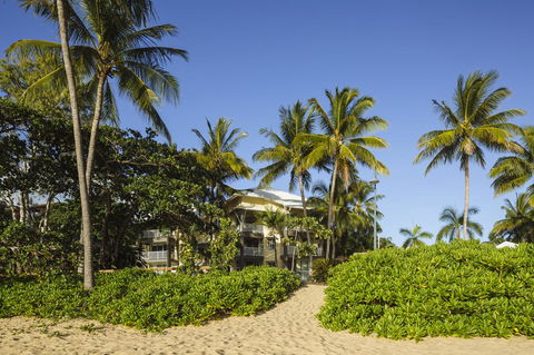 Coral Sands Beachfront Resort - Travel Search 8