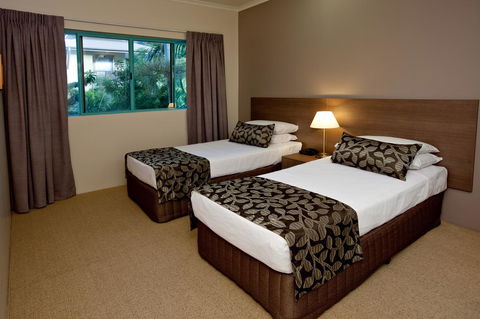 Coral Sands Beachfront Resort - Travel Search 22
