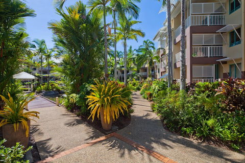 Coral Sands Beachfront Resort - Travel Search 33