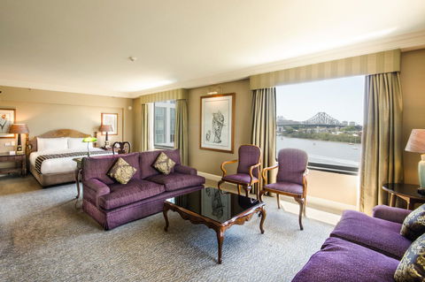 Stamford Plaza Brisbane - Cruises Travel 21