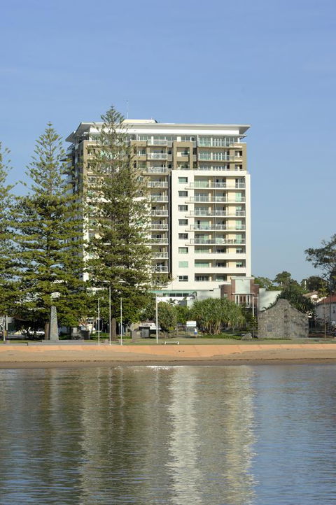 Proximity Waterfront Apartments - Tourism Guide 24