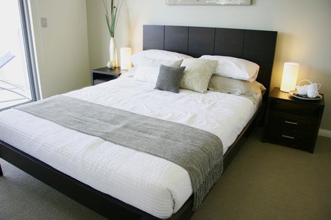 Proximity Waterfront Apartments - Tourism Guide 36