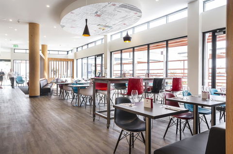 Ibis Mackay - Travel Agents 18