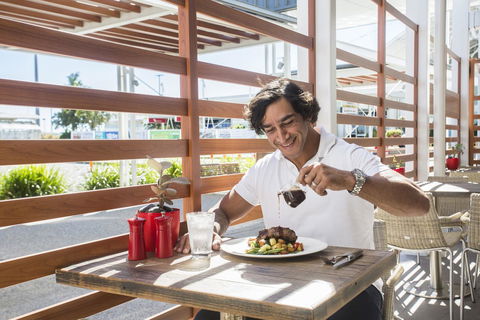 Ibis Mackay - Travel Agents 14