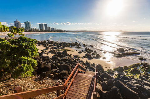 The Pink Hotel Coolangatta - Tourism Guide 34