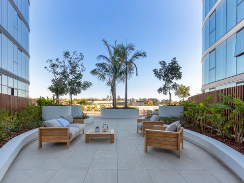 Hostrelax Residences On Alfred - Tourism Guide 11